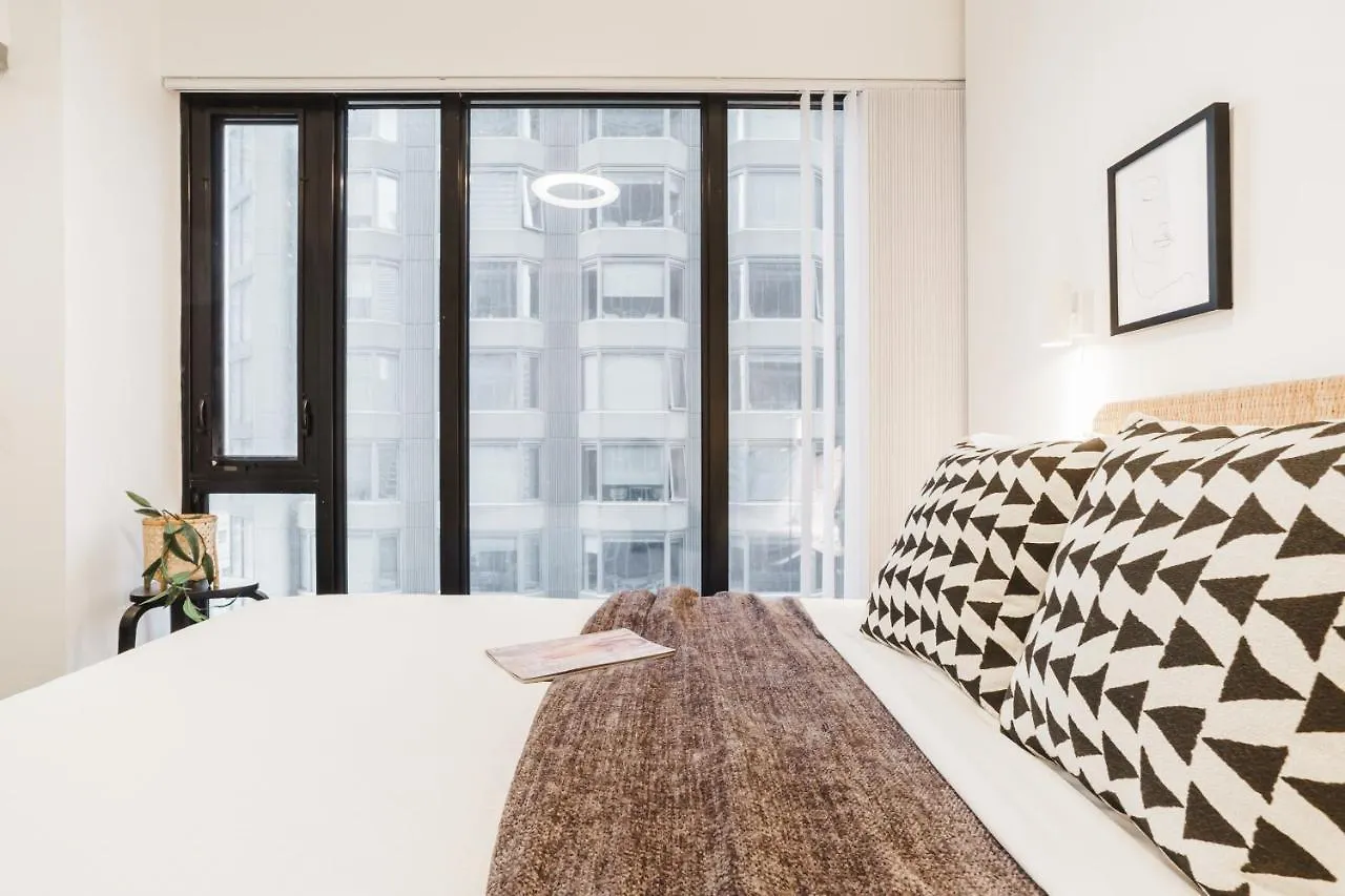 公寓 Sarkar Suites - Cumberland St. 多伦多
